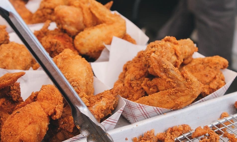 Government urged to ban fast food outlets opening near schools