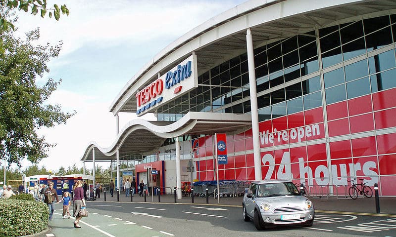 Jamie Oliver joins Tesco after 11 years with rival Sainsbury’s