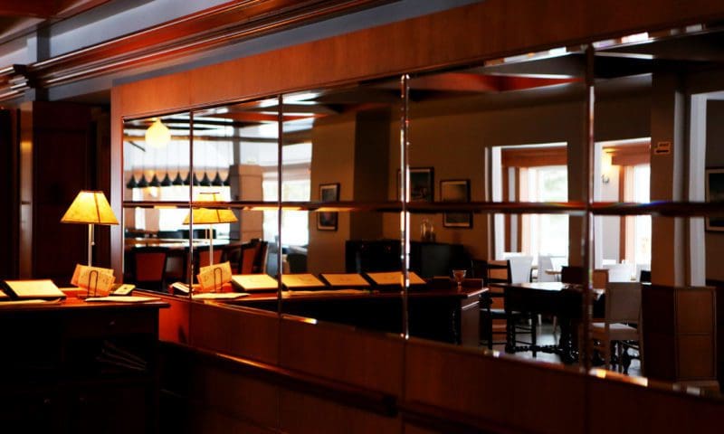 Profits at top 100 UK restaurant groups plunge 80% to £37m in a year