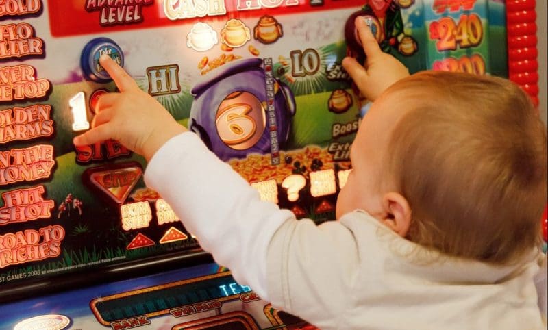 Almost 90% of pubs failed to stop children using gambling machines