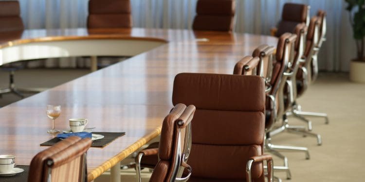 Compass Group chairman to exit