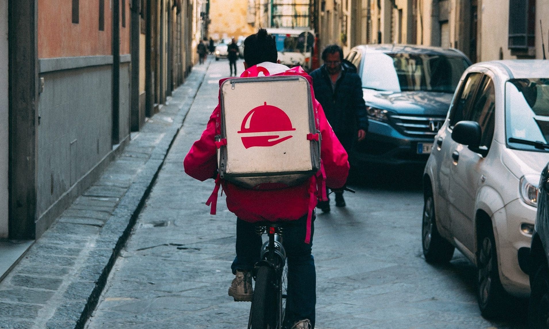 Delivery services saved 100,000 restaurant jobs, study finds