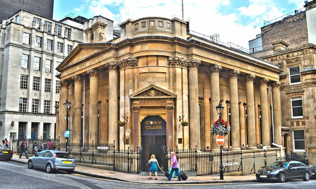 Loungers to open 25 new sites as profits surge