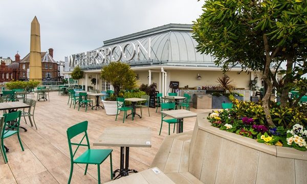 JD Wetherspoon lists 32 pubs for sale