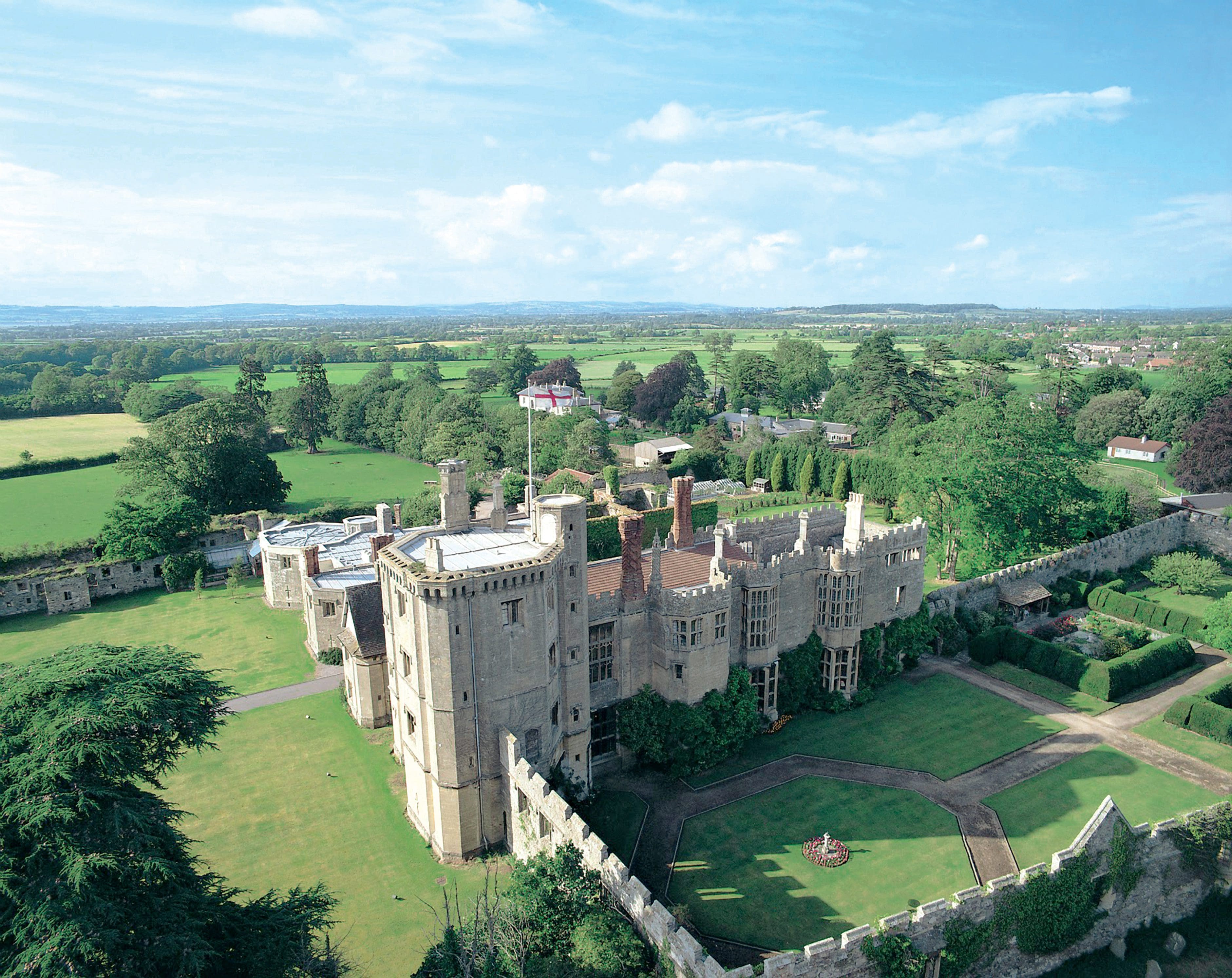 Thornbury Castle receives Three AA Rosette status
