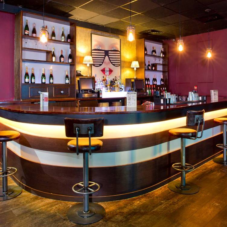 Sailor’s Arms in Newquay reopens after £1.9m refurbishment