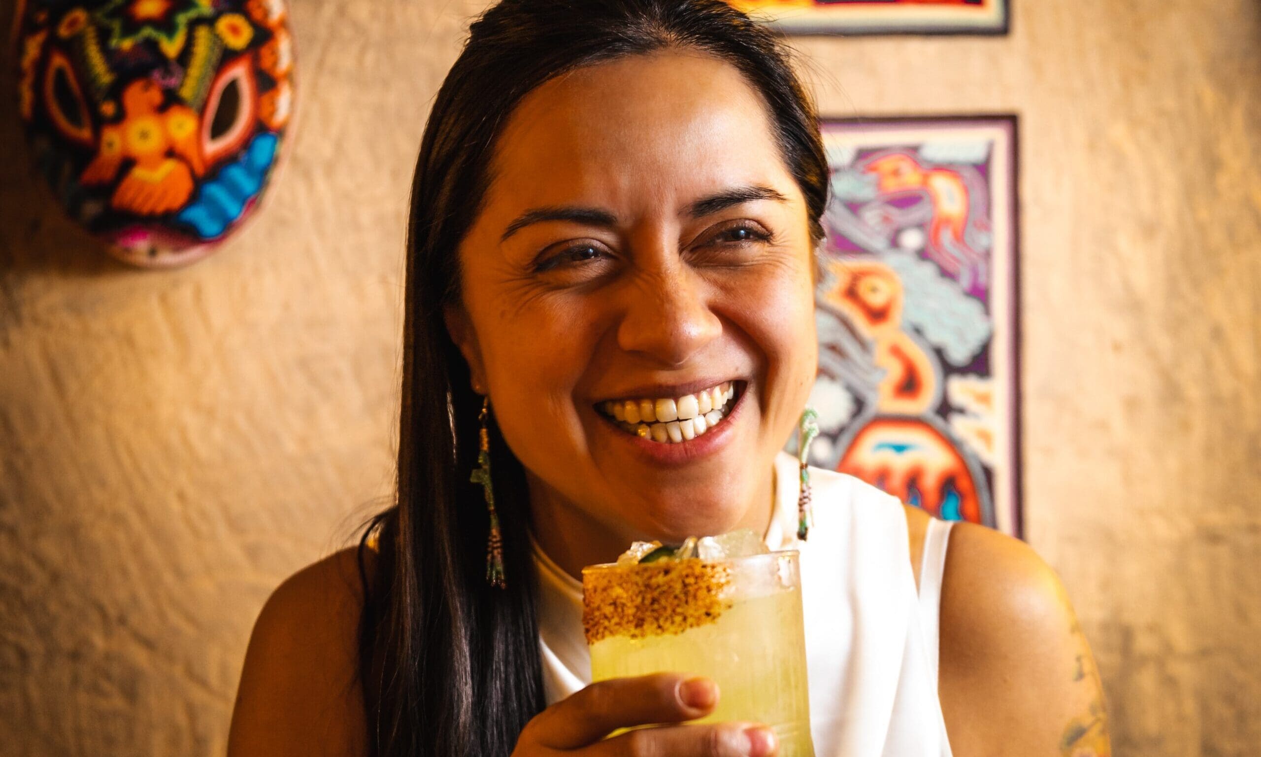 Adriana Cavita to launch ‘El Bar de Cavita’