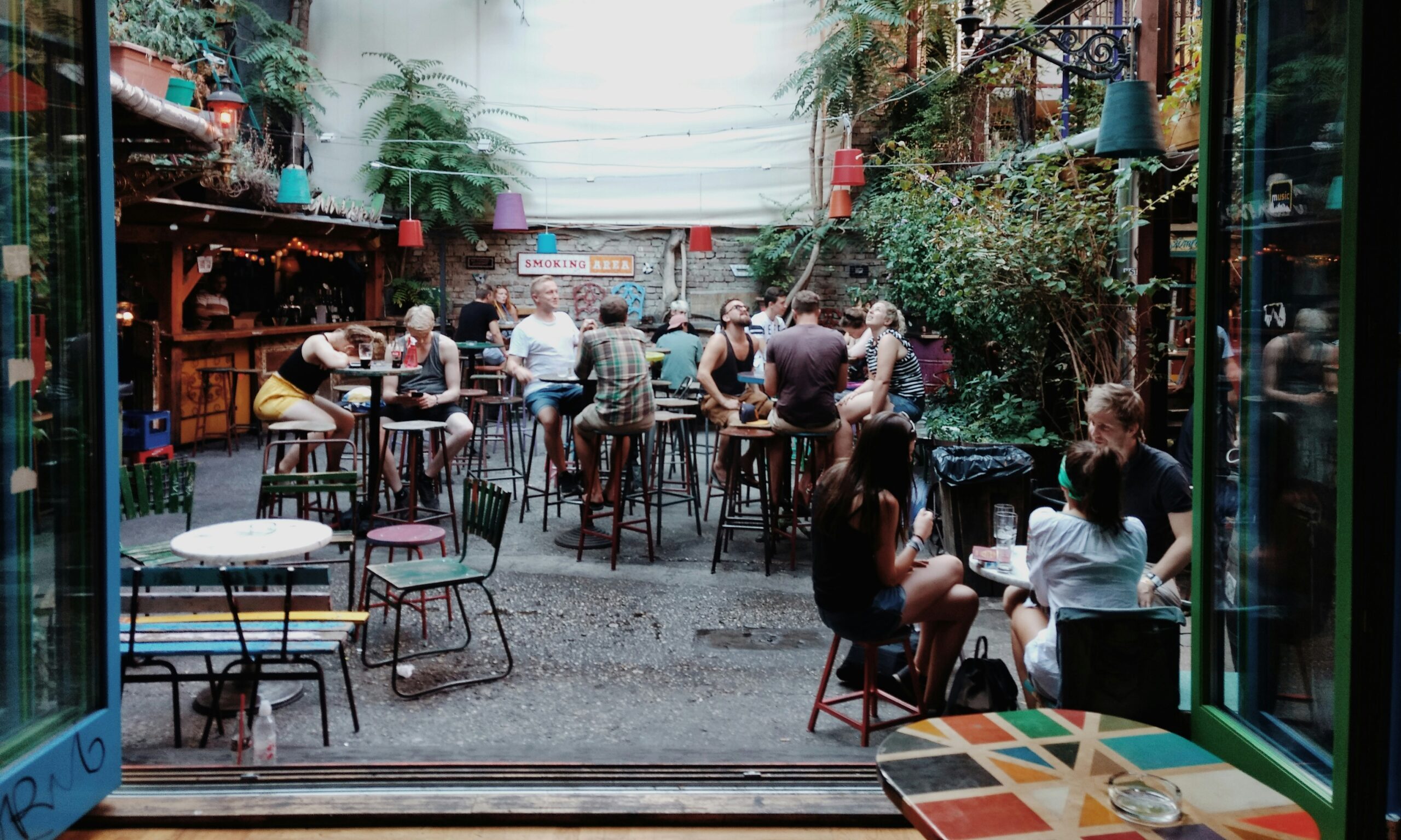 Govt set to soften business rates rises for pubs in England